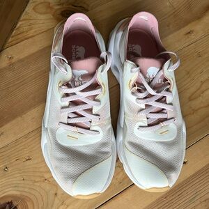 Sorel Women's Kinetic RNEGD Float Shoes size 7.5 mauve and cream